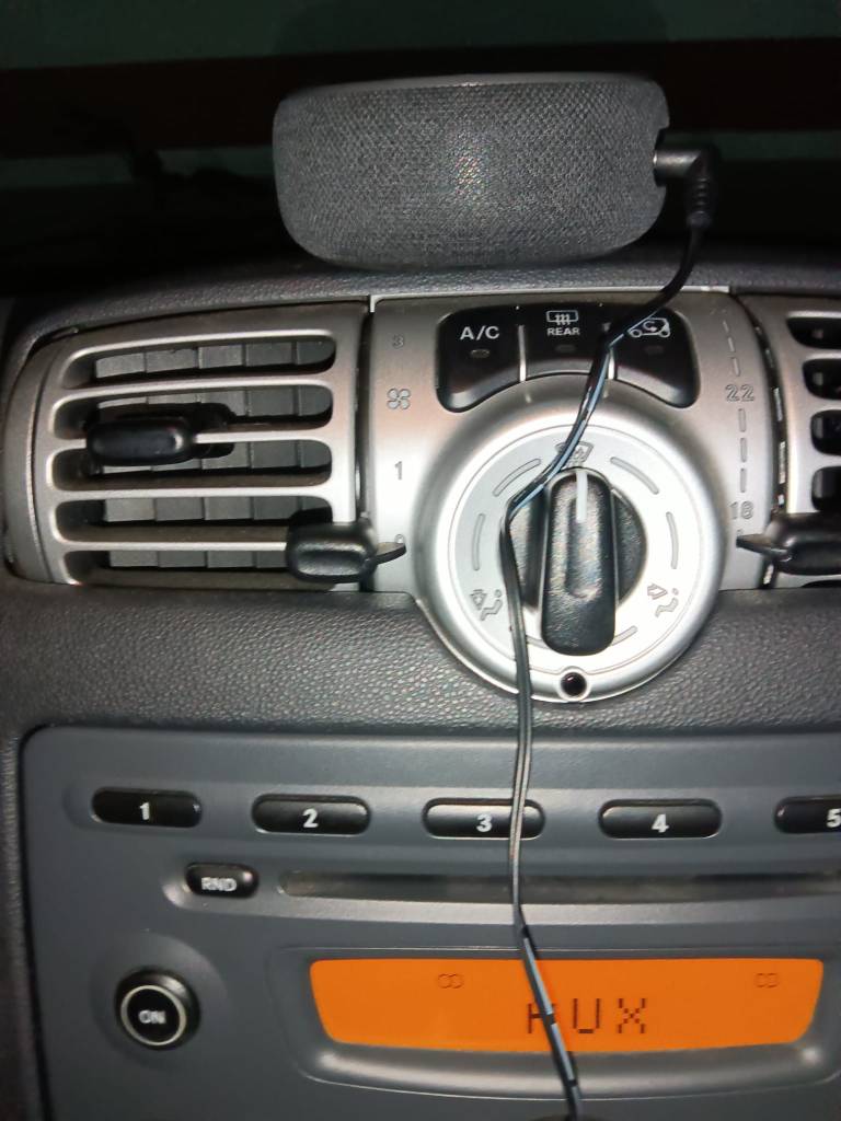 echo-conectado-a-coche